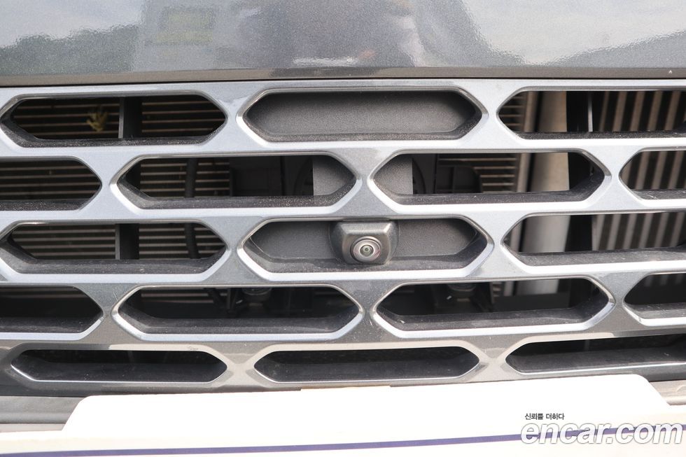 Hyundai Staria 2025