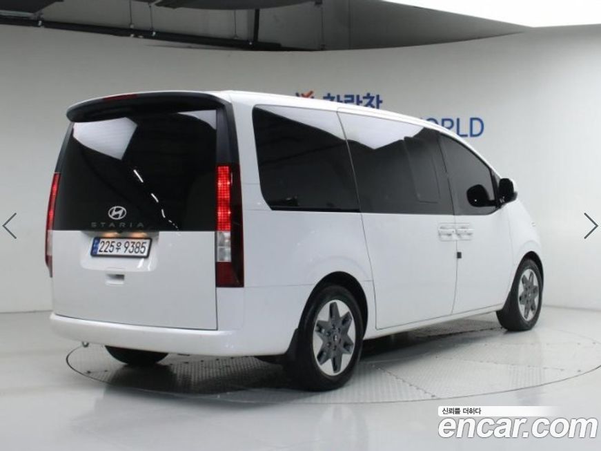 Hyundai Staria 2025