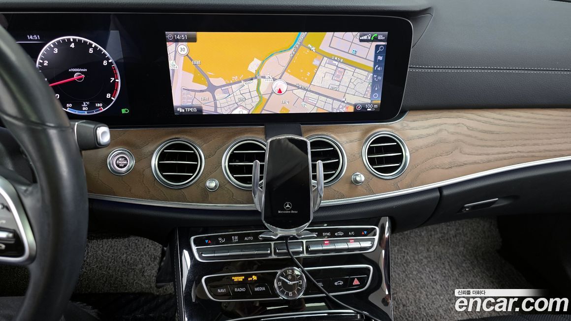 Mercedes-Benz E-Class 2020