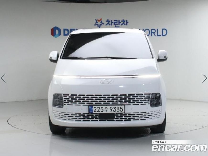 Hyundai Staria 2025