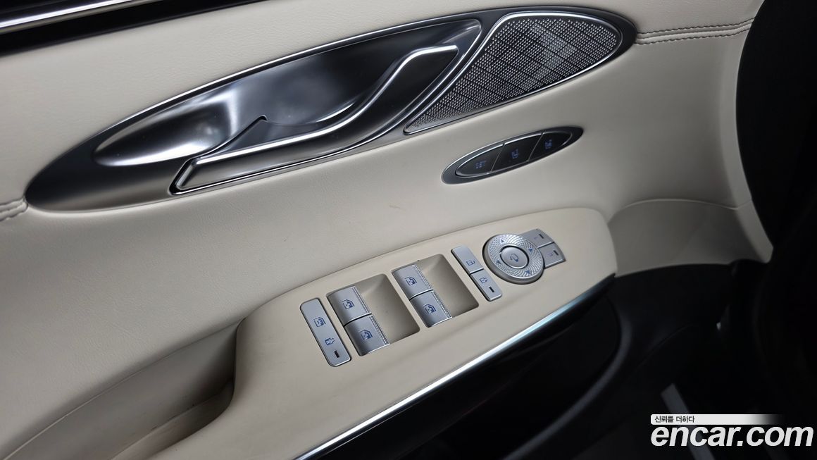 Genesis GV70 2021