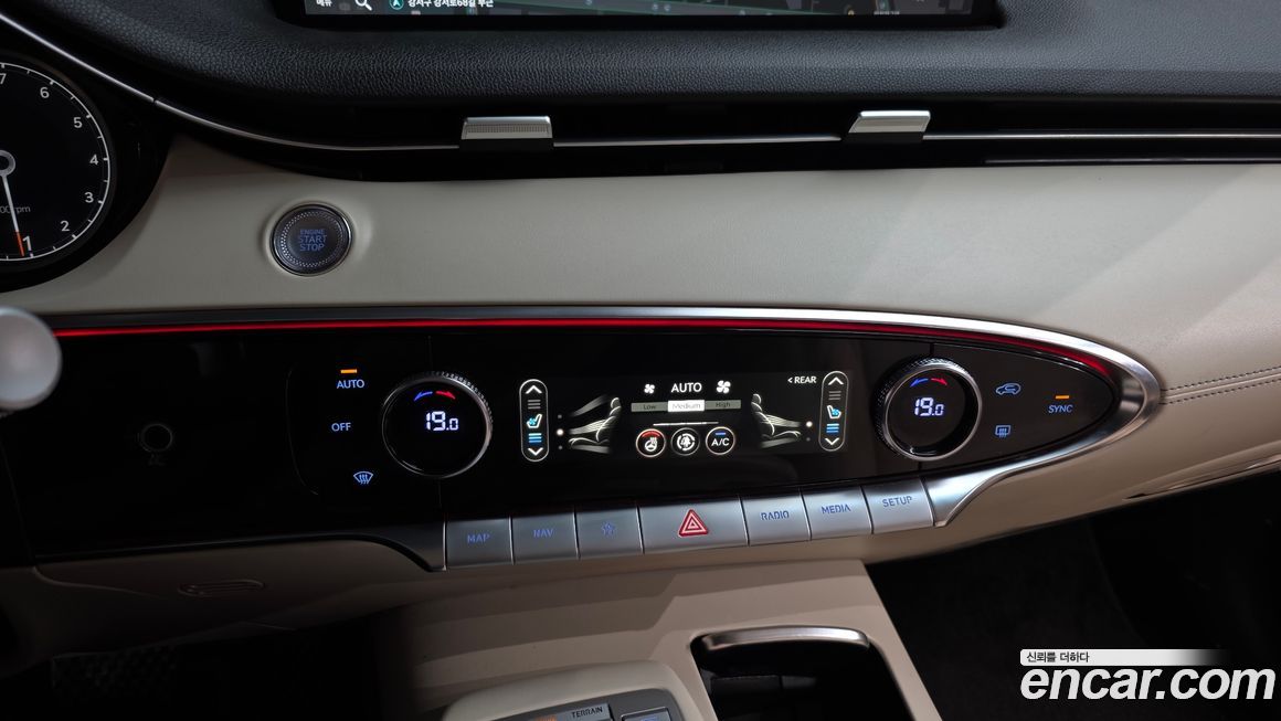 Genesis GV70 2021