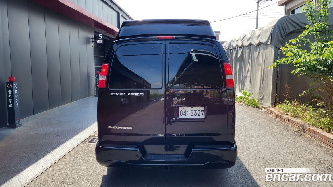 Chevrolet Express Van 2018