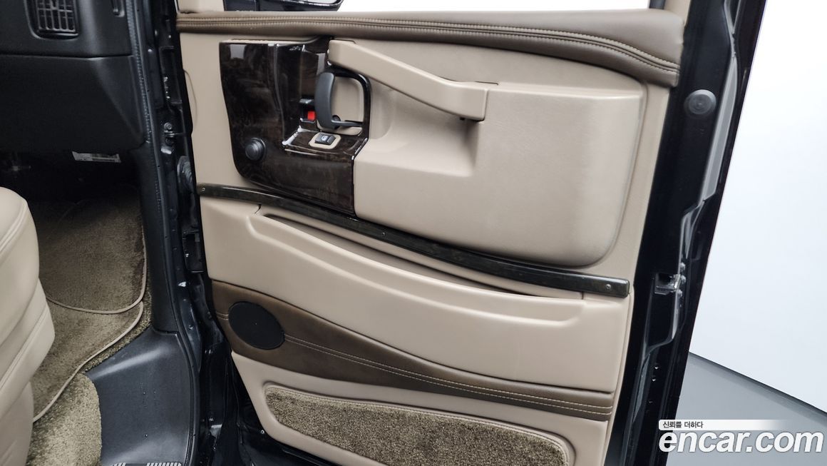 Chevrolet Express Van 2018
