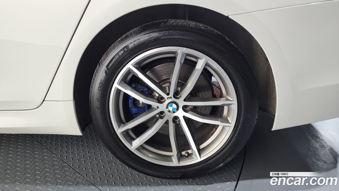 BMW 5-Series 2017