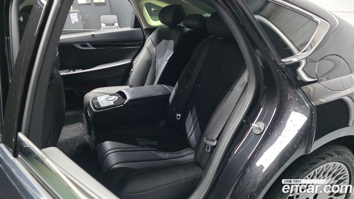 Genesis G80 2022