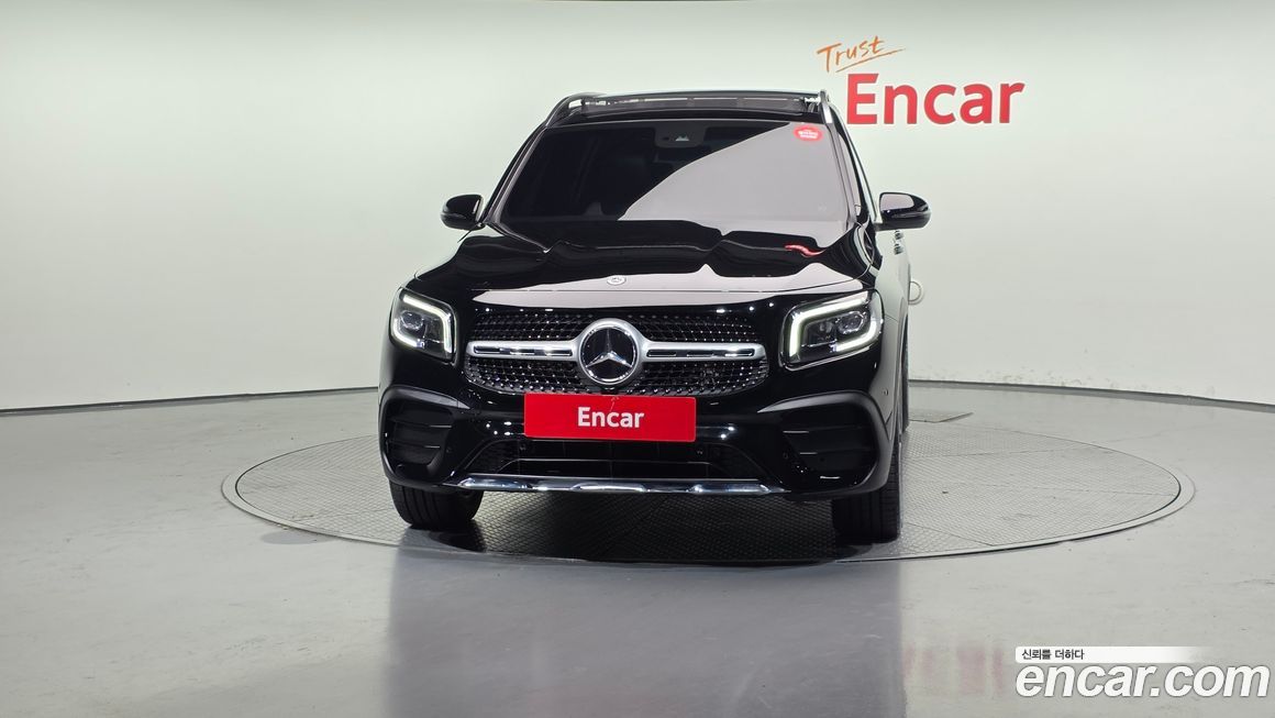 Mercedes-Benz GLB-Class 2021