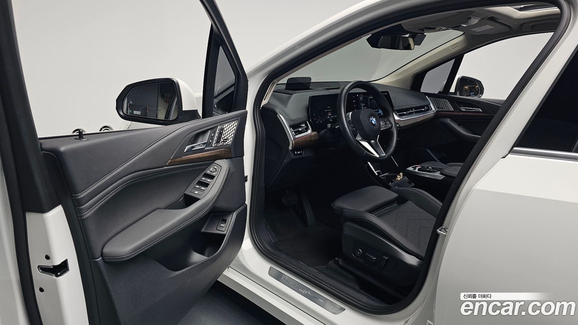 BMW 2-Series 2023