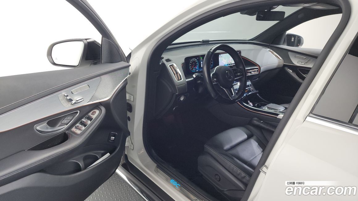 Mercedes-Benz EQC 2020