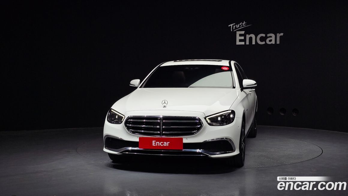 Mercedes-Benz E-Class 2021