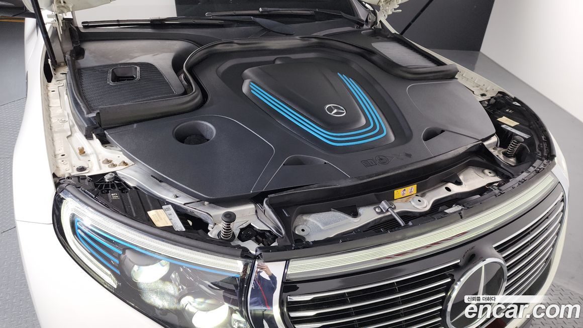 Mercedes-Benz EQC 2020