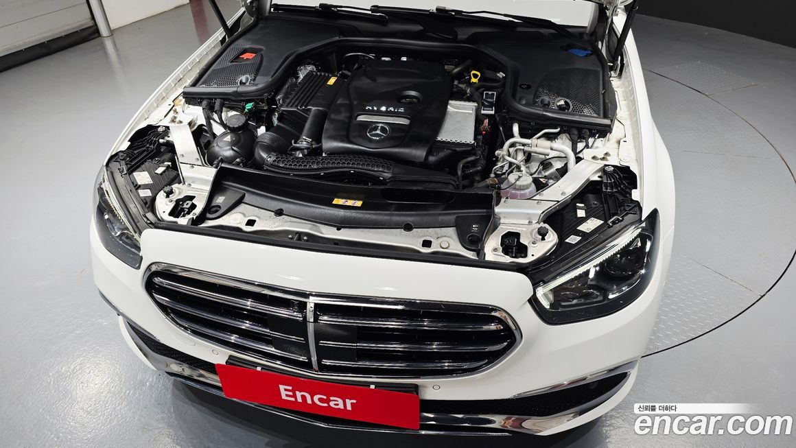 Mercedes-Benz E-Class 2021