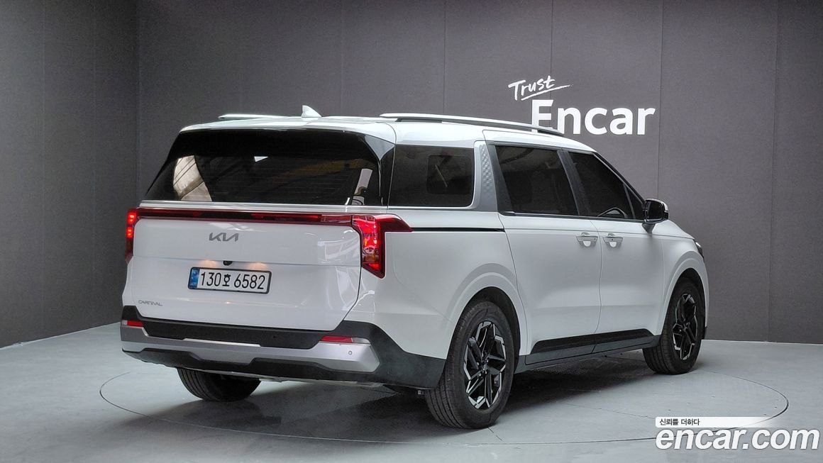 Kia Canival 2024