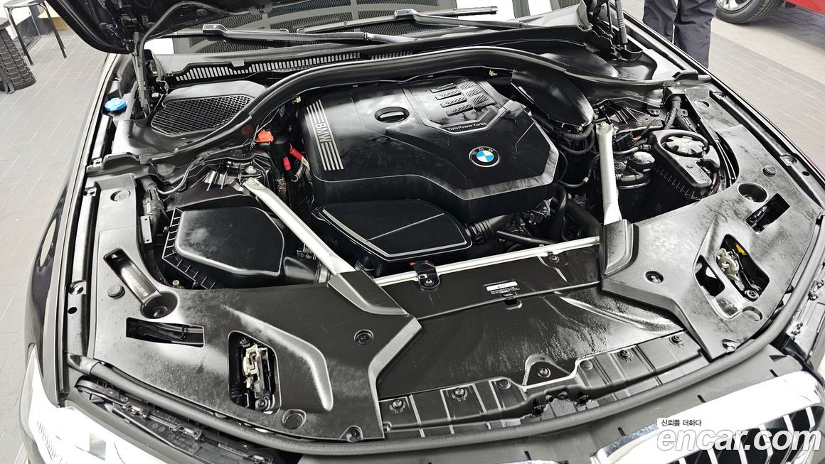 BMW 5-Series 2022
