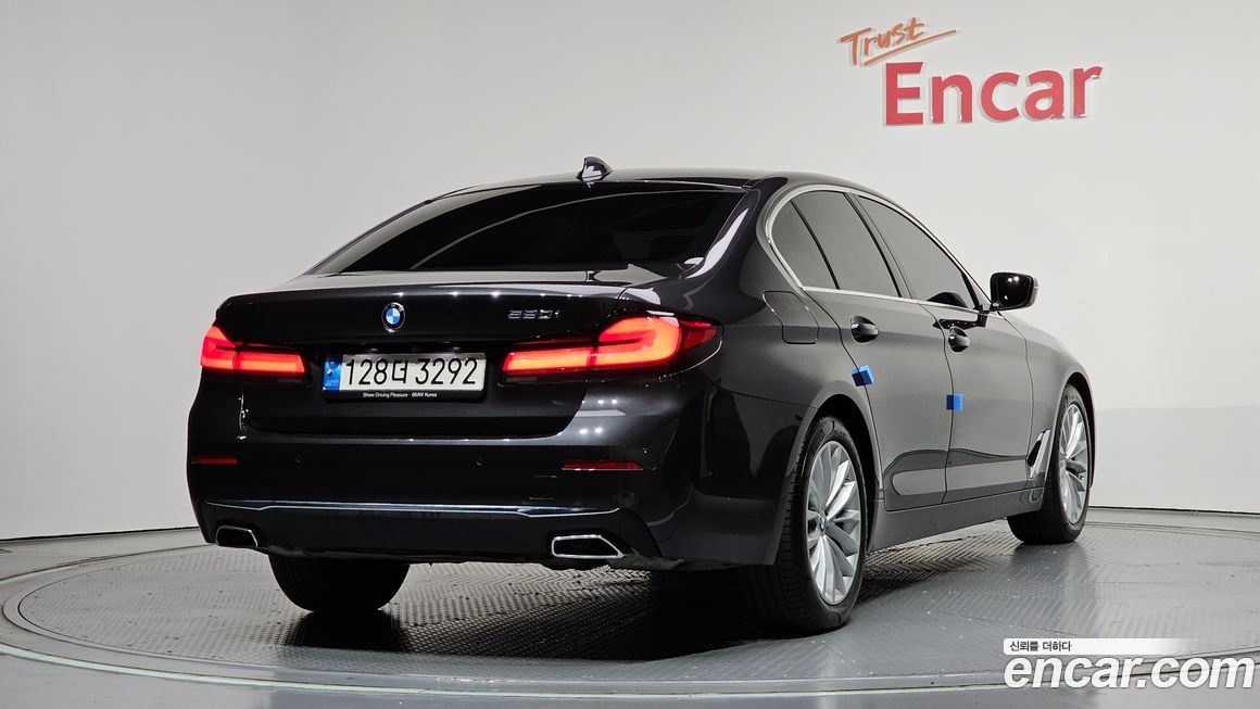 BMW 5-Series 2022