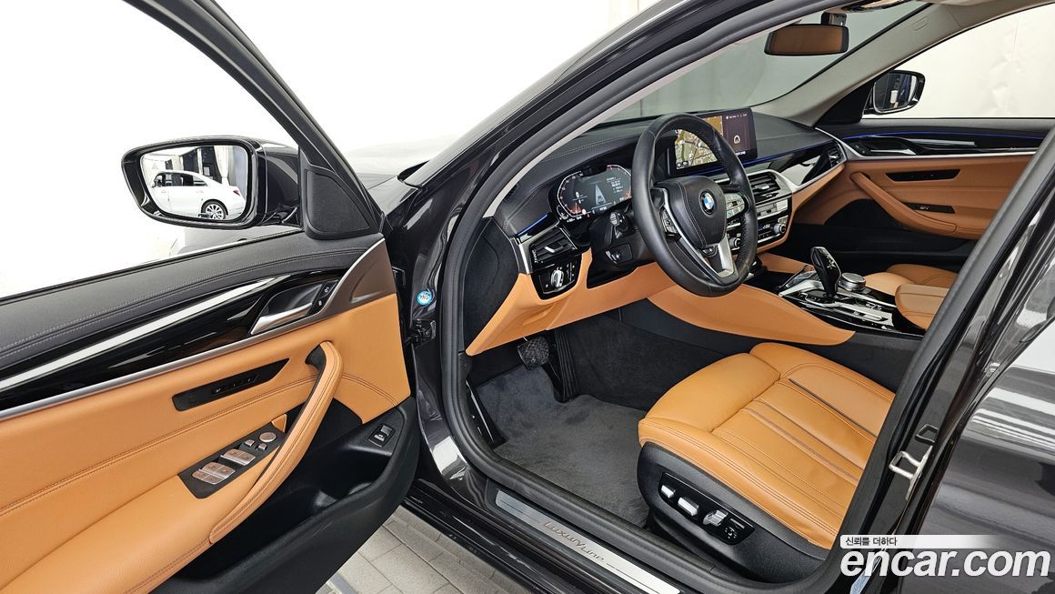 BMW 5-Series 2022