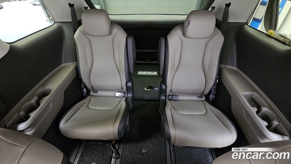 Kia Canival 2024