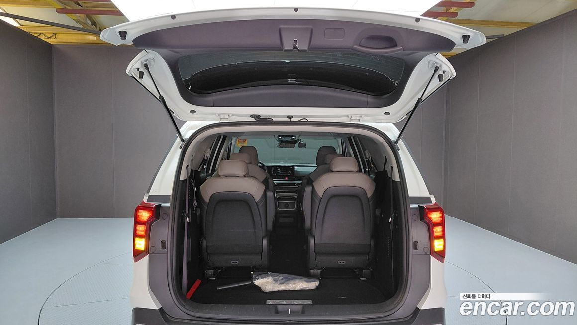 Kia Canival 2024
