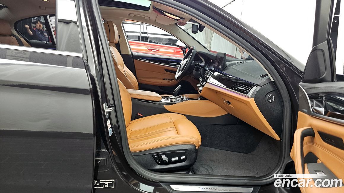 BMW 5-Series 2022