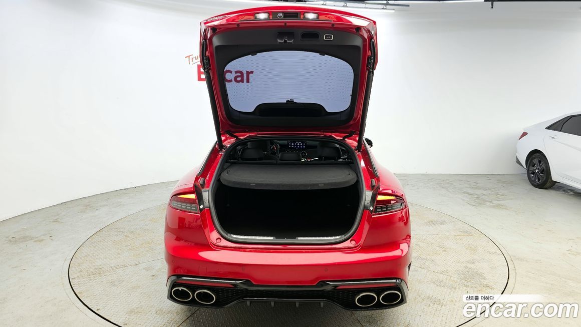 Kia Stinger 2023