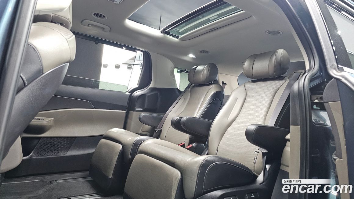 Kia Canival 2024
