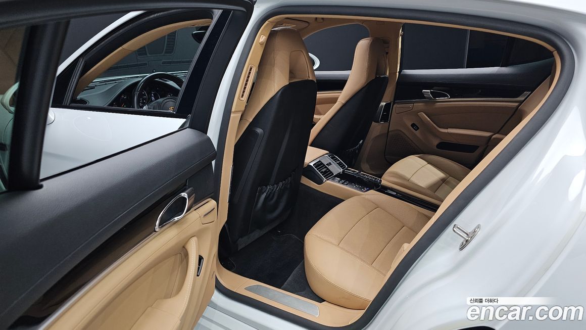 Porsche Panamera 2016