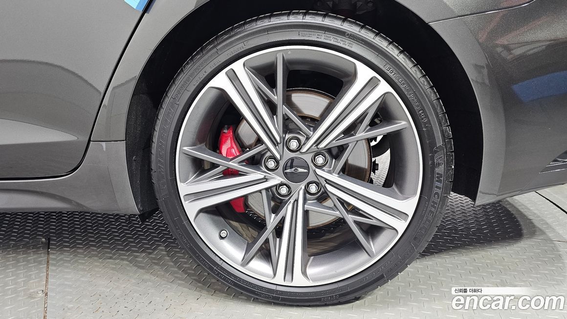 Genesis G70 2024