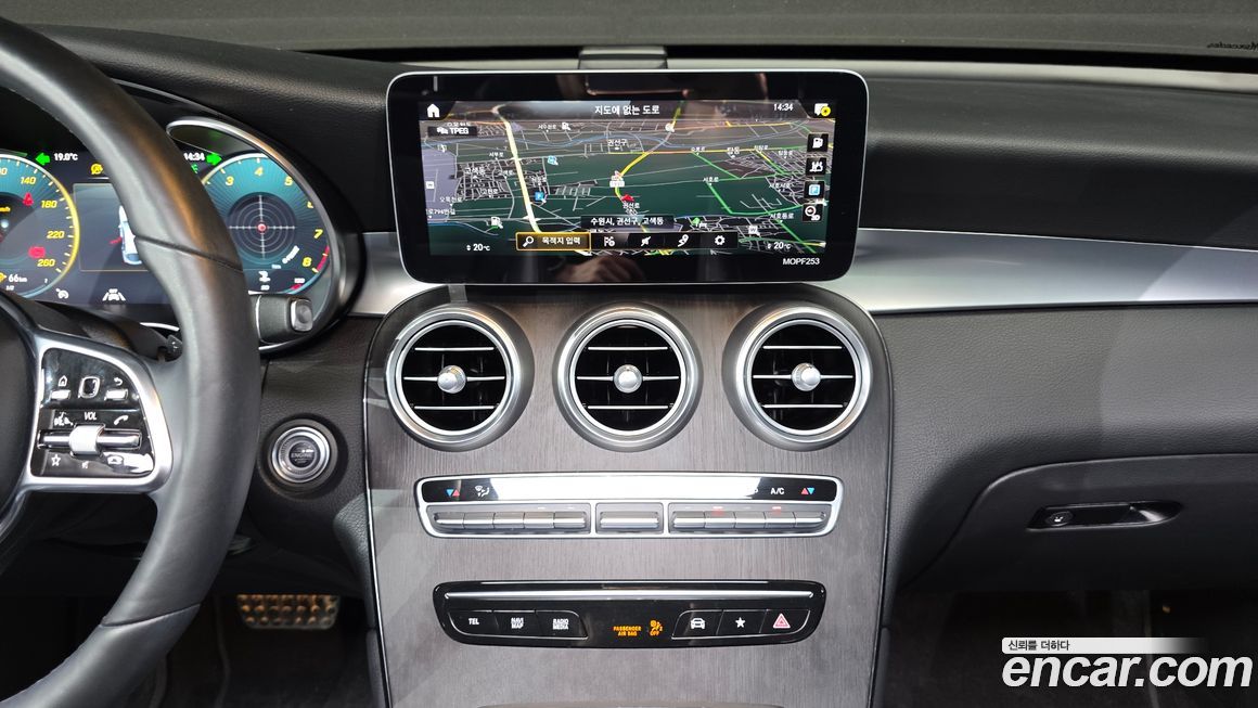 Mercedes-Benz GLC-Class 2020