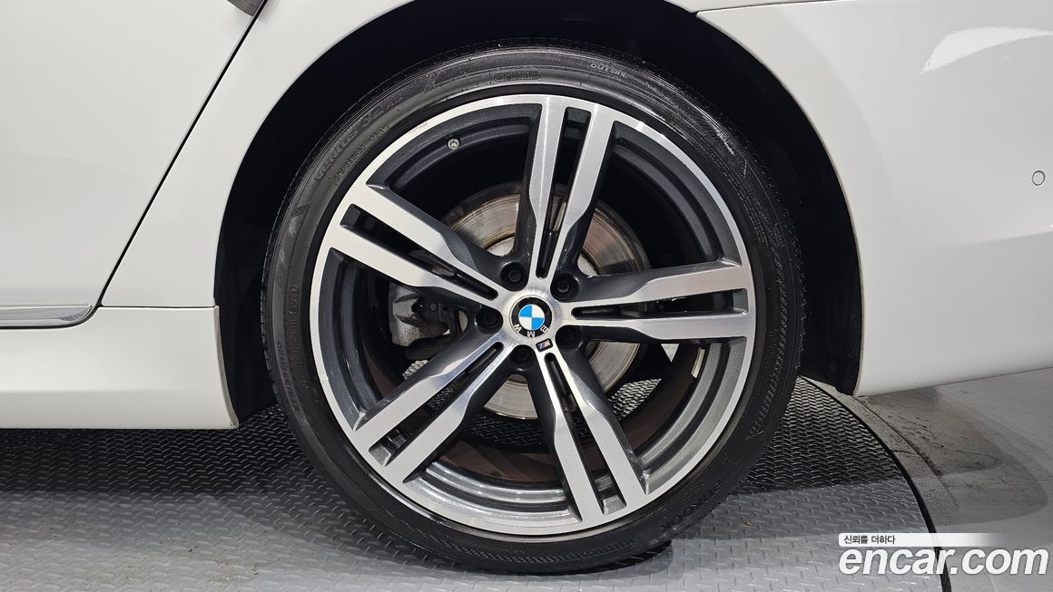 BMW 7-Series 2018