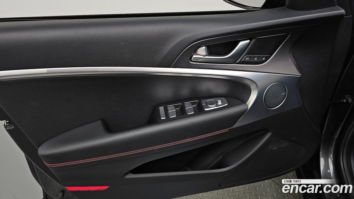 Genesis G70 2024
