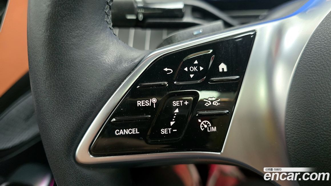 Mercedes-Benz C-Class 2023