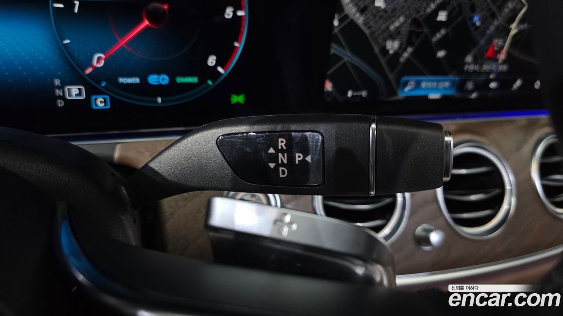 Mercedes-Benz E-Class 2023