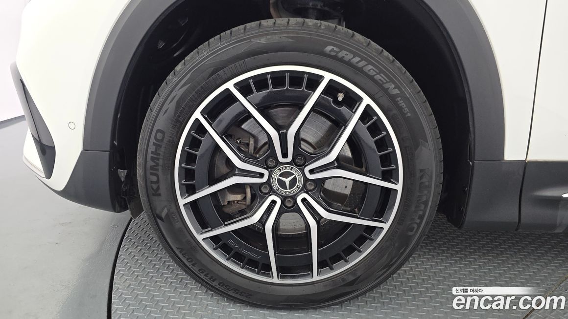 Mercedes-Benz EQB 2022