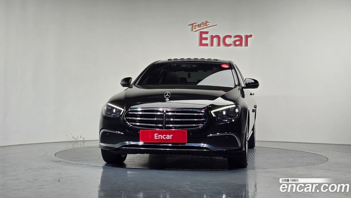 Mercedes-Benz E-Class 2023