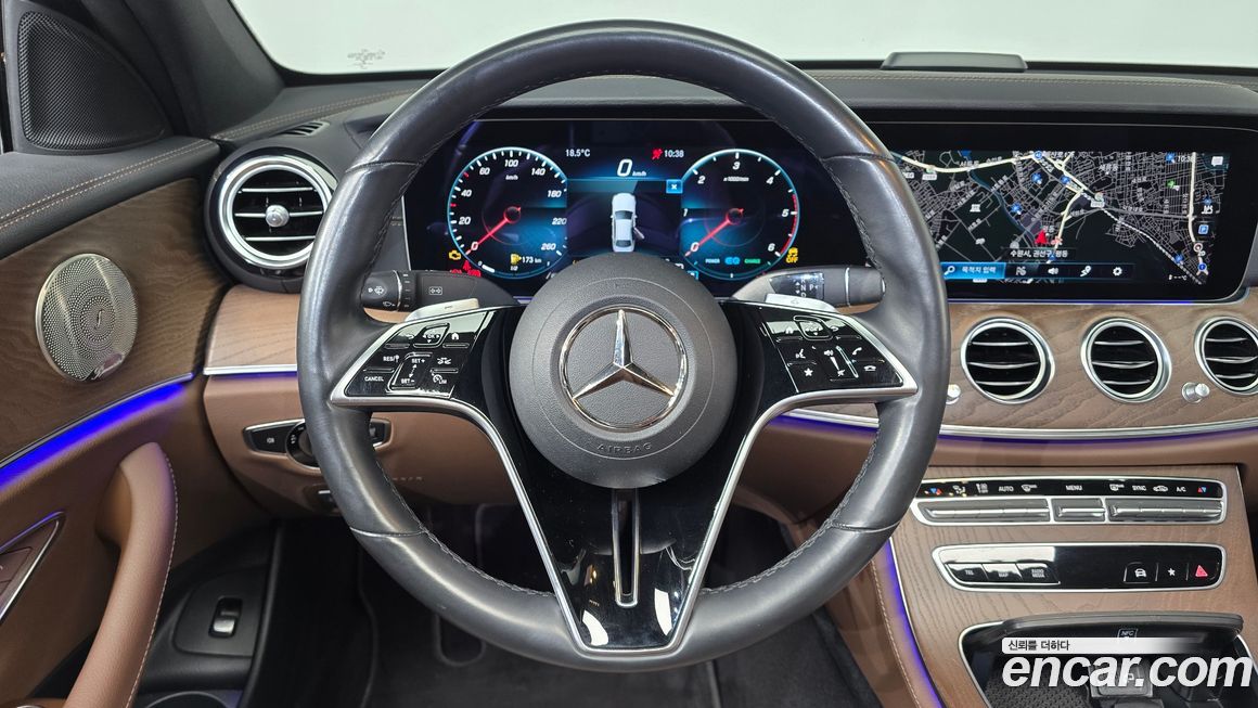 Mercedes-Benz E-Class 2023