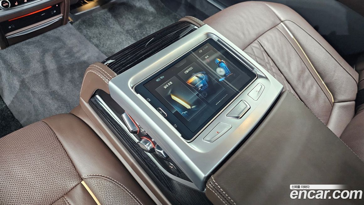 BMW 7-Series 2018
