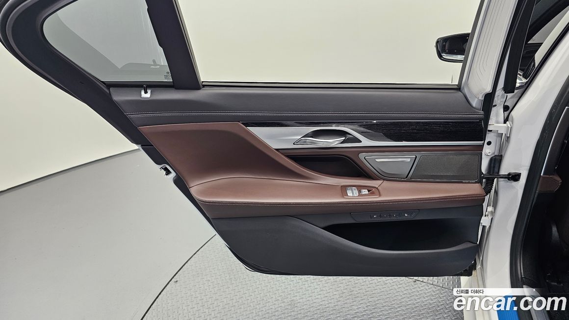 BMW 7-Series 2018