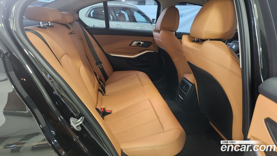 BMW 3-Series 2025