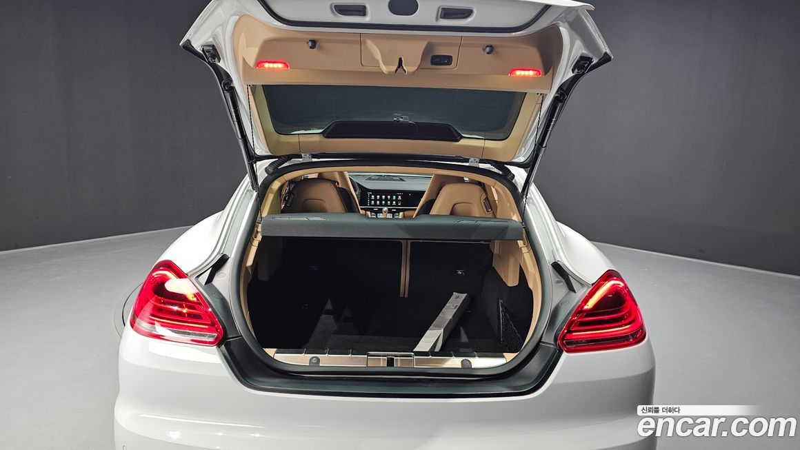 Porsche Panamera 2016