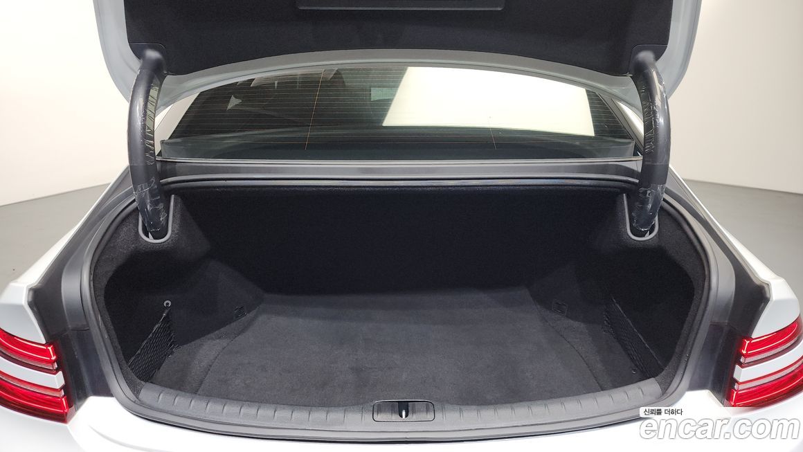 Genesis G80 2023
