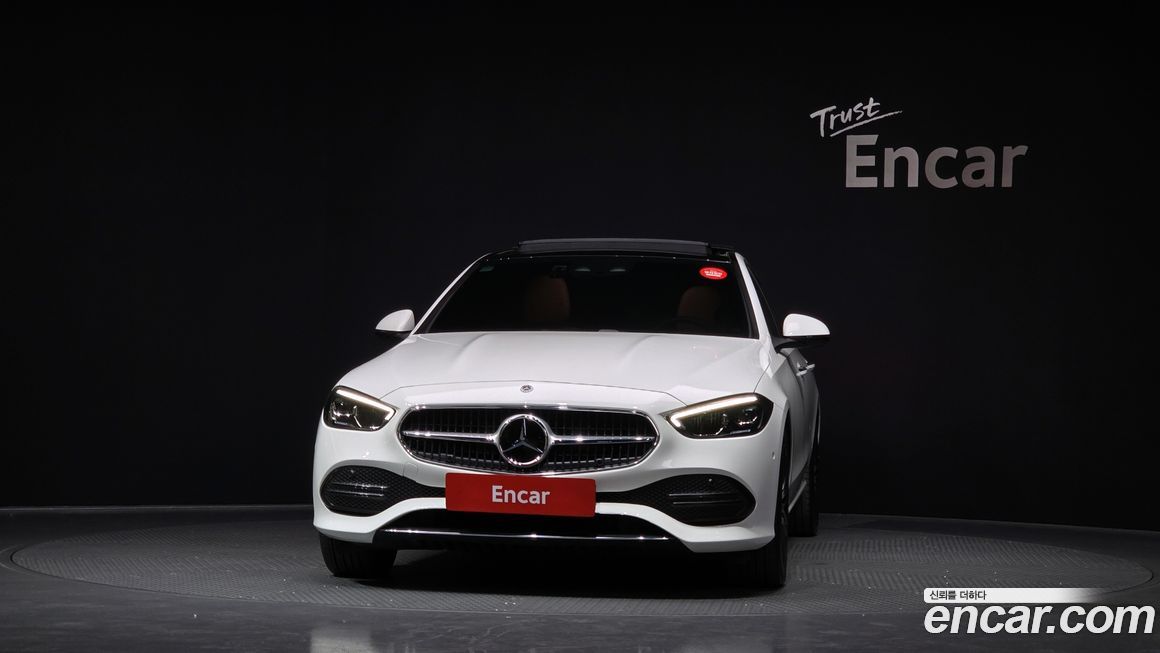 Mercedes-Benz C-Class 2023