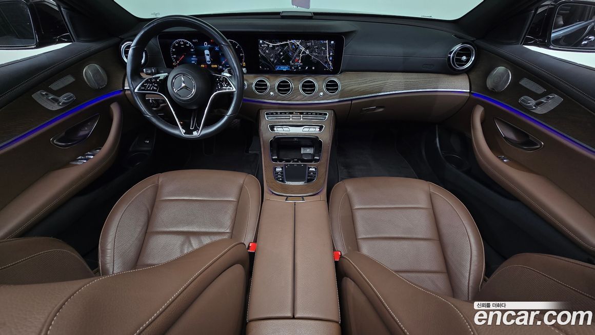 Mercedes-Benz E-Class 2023