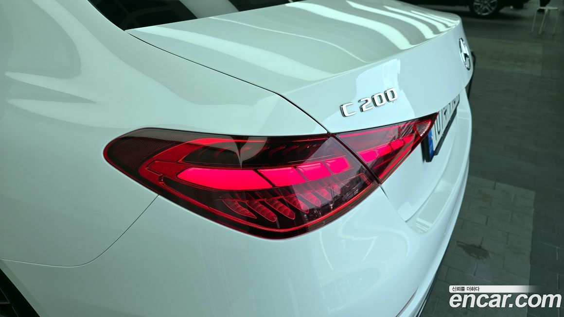 Mercedes-Benz C-Class 2023