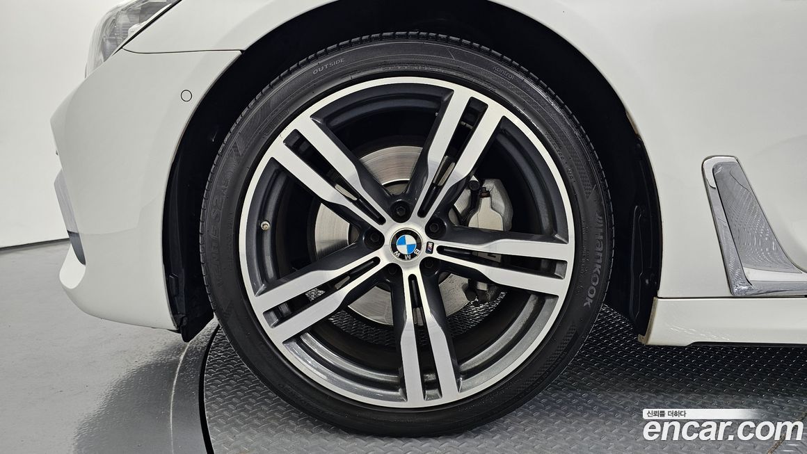 BMW 7-Series 2018
