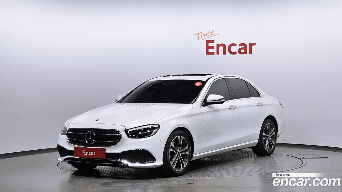 Mercedes-Benz E-Class 2023