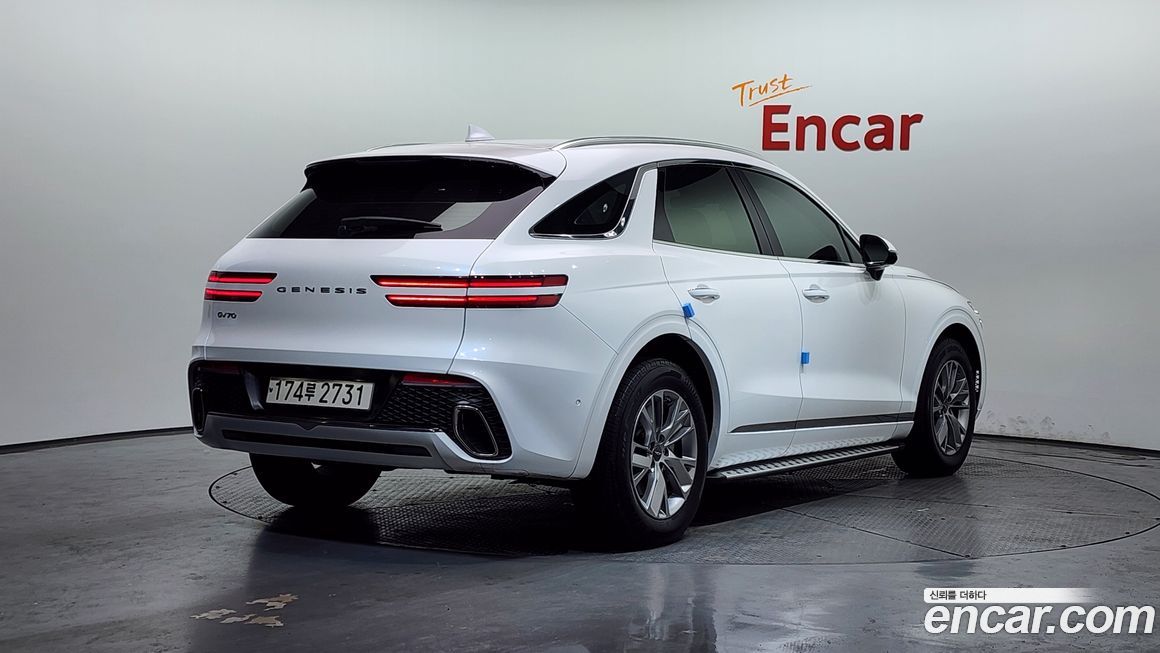 Genesis GV70 2024