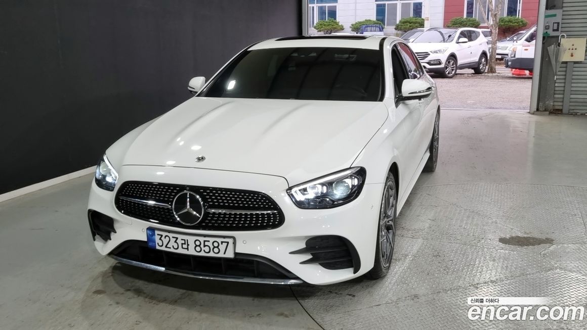 Mercedes-Benz E-Class 2022