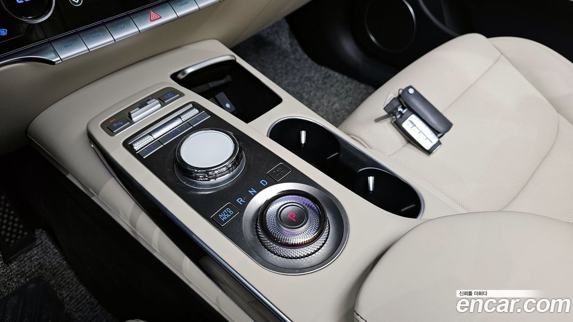 Genesis GV70 2024