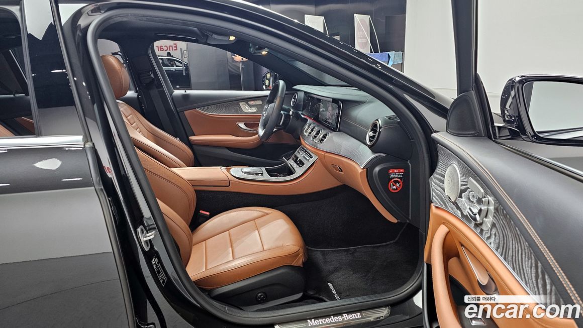 Mercedes-Benz E-Class 2021