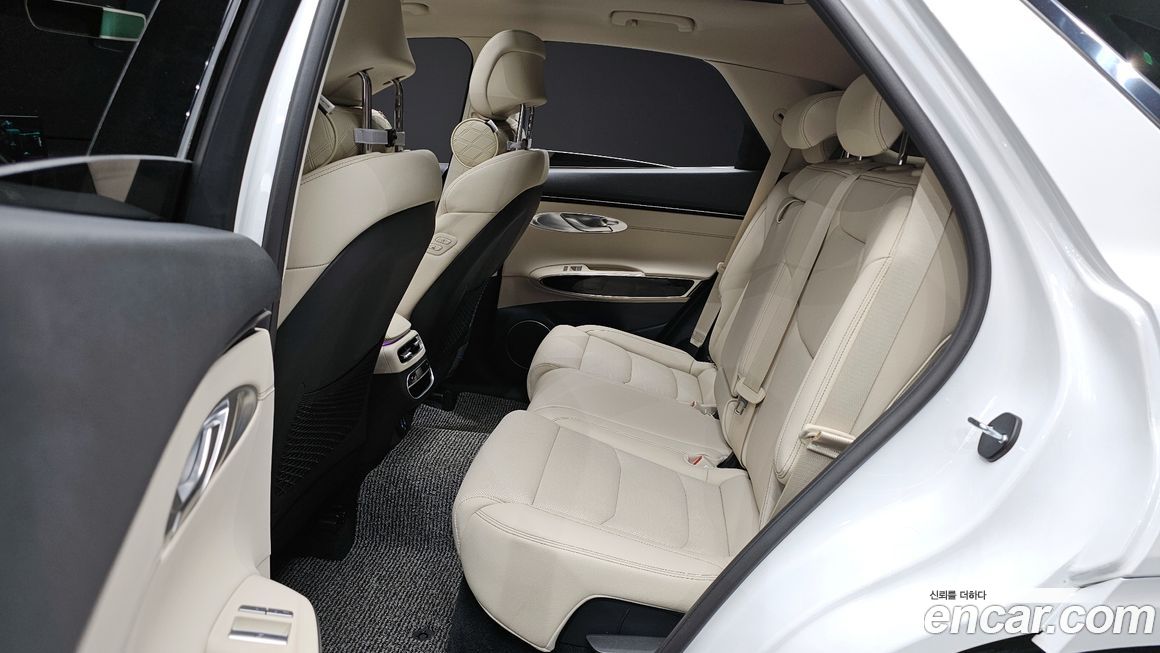Genesis GV70 2024